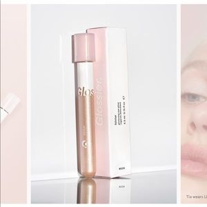 Glossier Lidstar in Moon